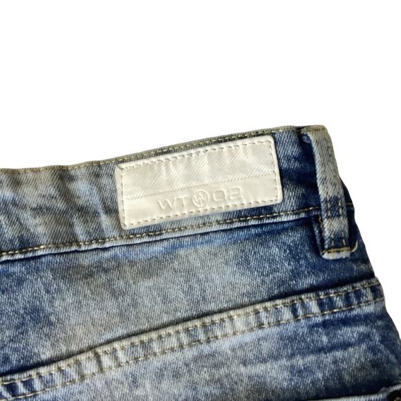 WT02 Distressed Moto Jeans - Picture 5 of 6